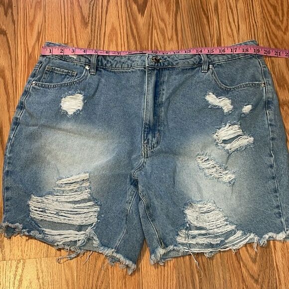Madden NYC Jean Shorts, distressed, cotton denim, 21 - Picture 3 of 7